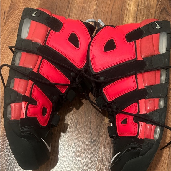 Nike Men’s Sneakers Black and Red - Picture 3 of 6